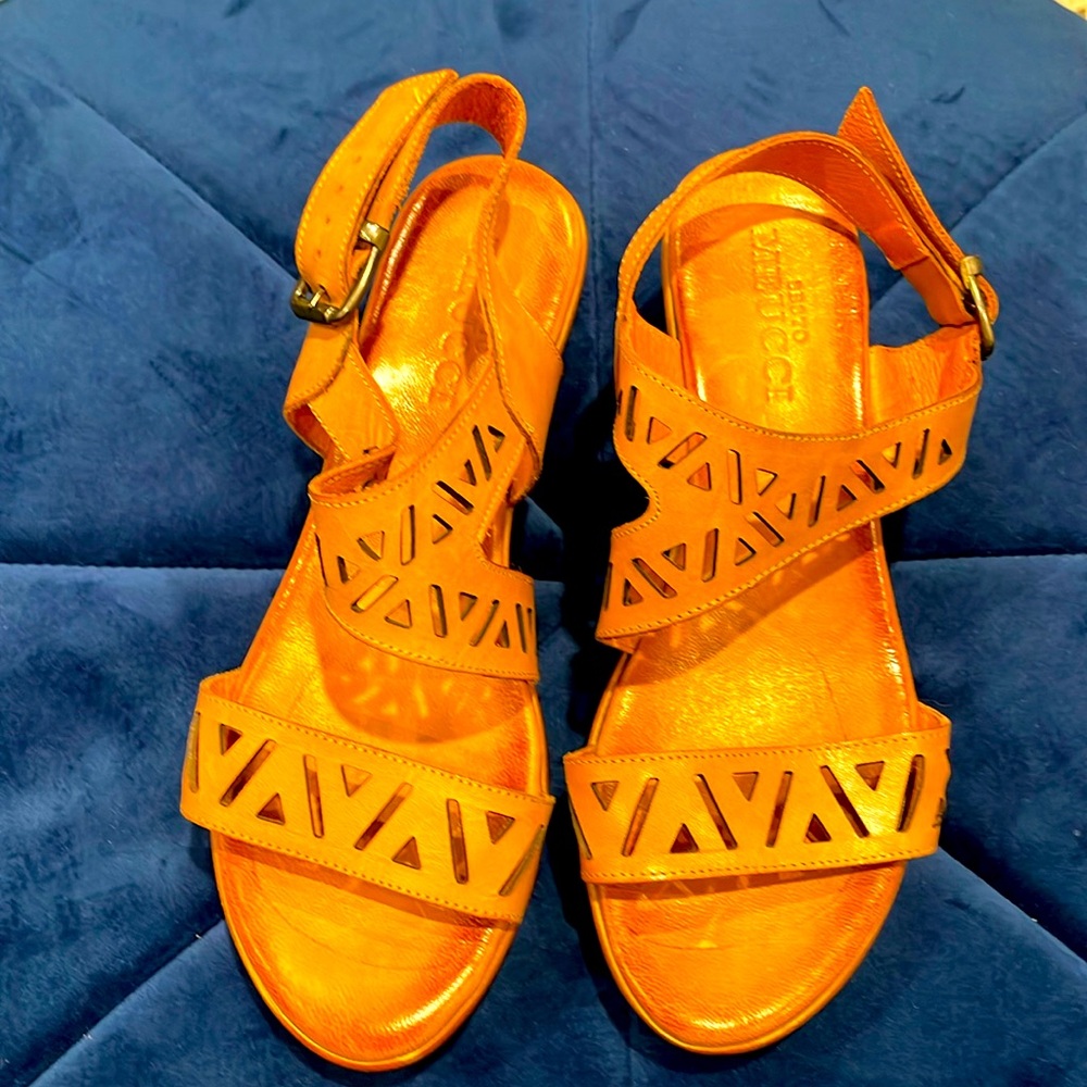 Sesto Meucci Tan Brown Leather Sandals Made in Spain size 38 or 8M